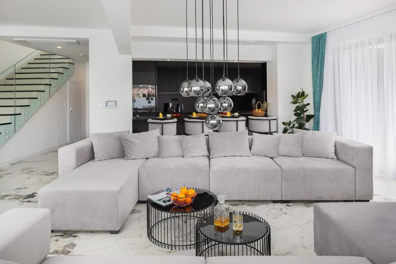 Beachfront Villa Milka With Pool Trogir 0*,