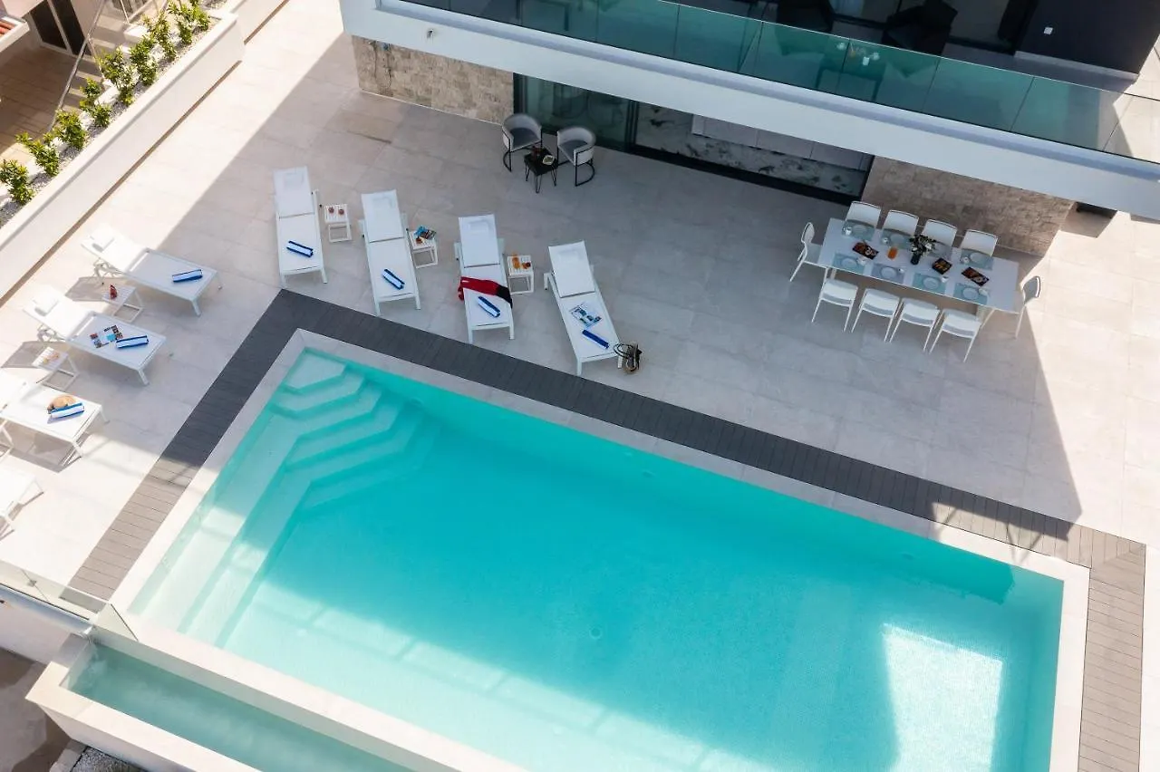Beachfront Villa Milka With Pool Τρογκίρ 0*,  Κροατία