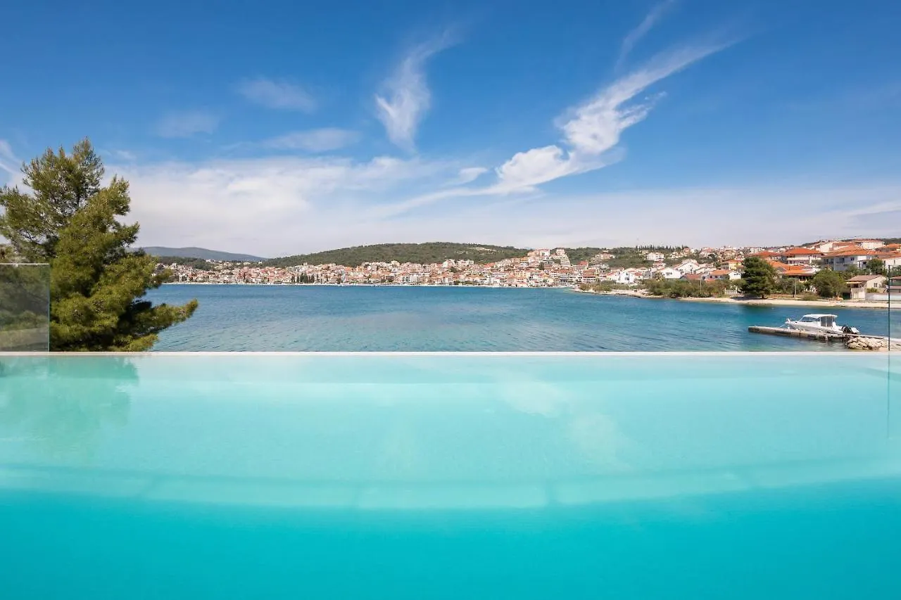 Beachfront Villa Milka With Pool Τρογκίρ Κροατία