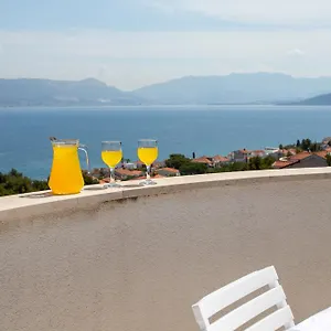 Appartement In, Trogir
