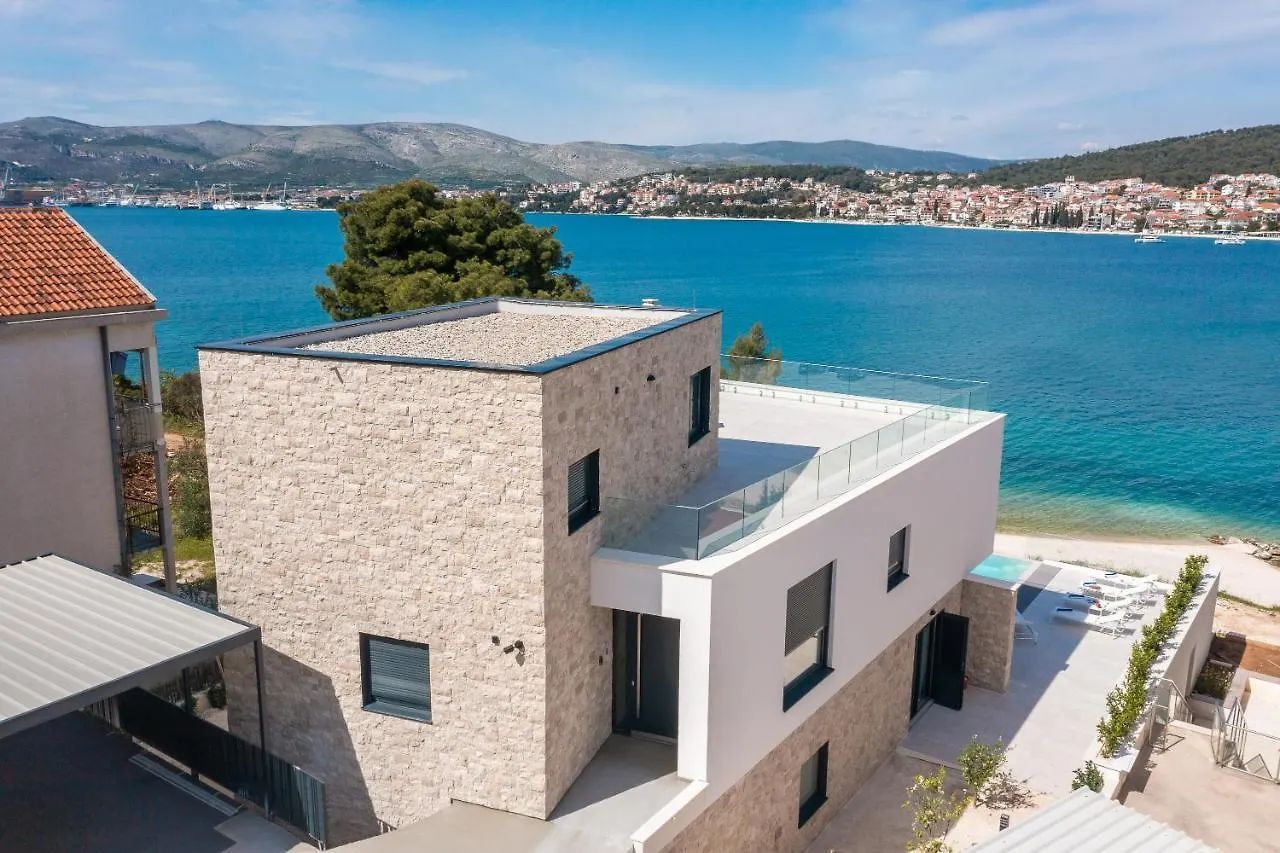 Beachfront Villa Milka With Pool Trogir 0*,